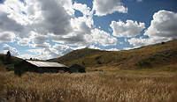 Abandoned village house:)/   :)